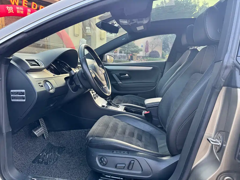 Volkswagen FAW - Passat CC CC 2016 1.8TSI Luxury