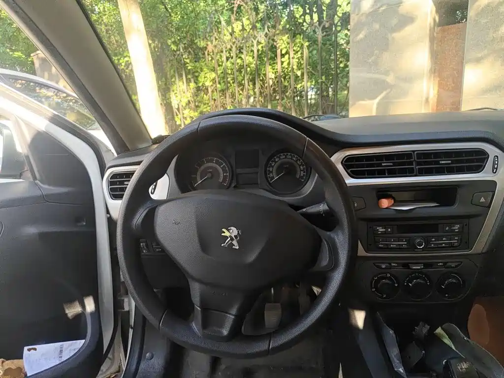 Peugeot 301 — миниатюра 6