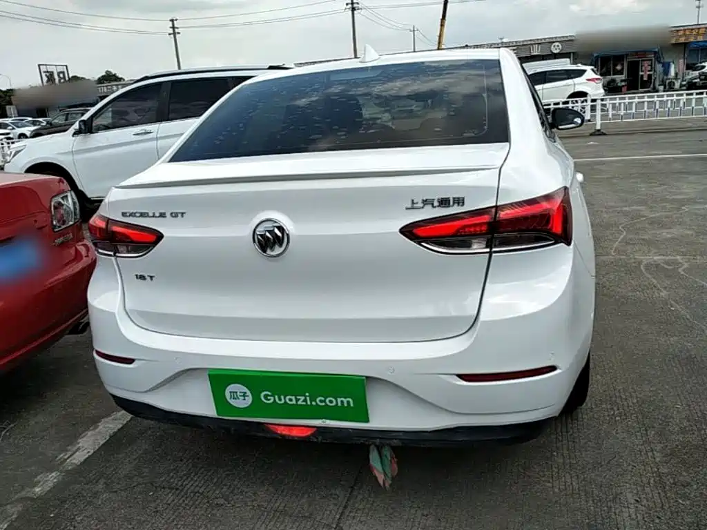Buick Excelle — миниатюра 6