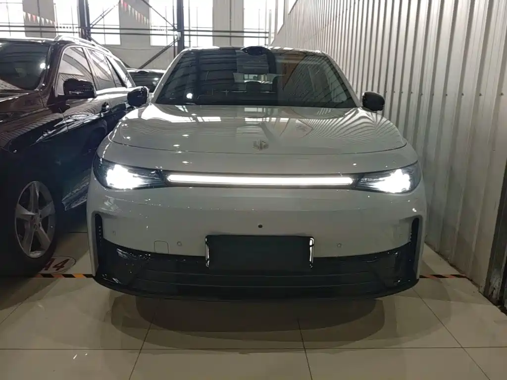 Leapmotor Leapmotor C10 — миниатюра 3