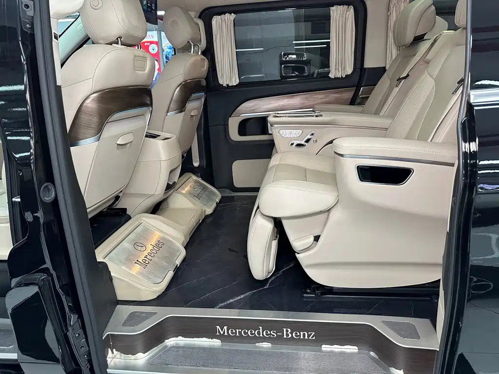 Mercedes-Benz V-Class — миниатюра 12
