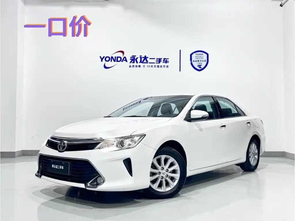 TOYOTA CAMRY