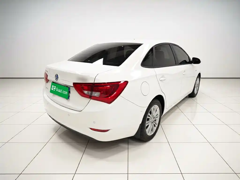 Buick Excelle — миниатюра 6