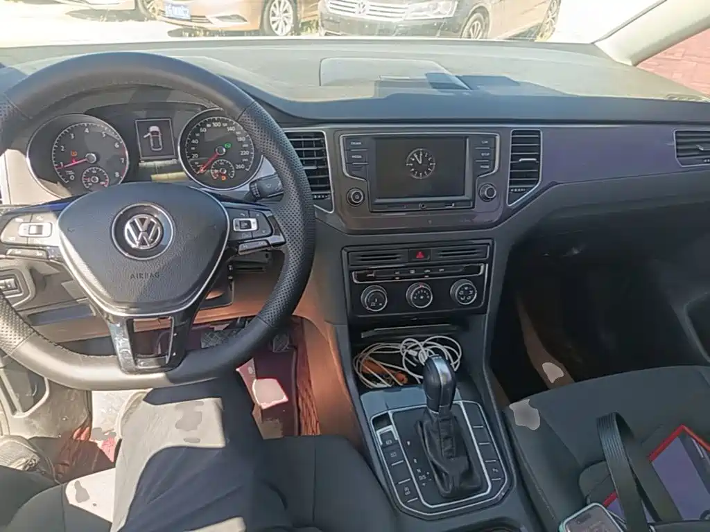 Volkswagen Golf Sportsvan — миниатюра 10