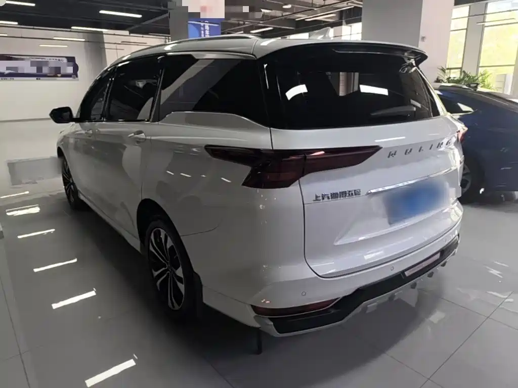 Wuling Victory — миниатюра 5
