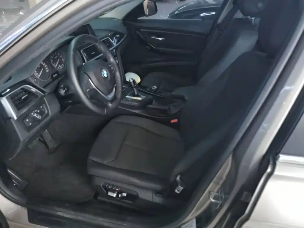BMW 3 Series — миниатюра 15