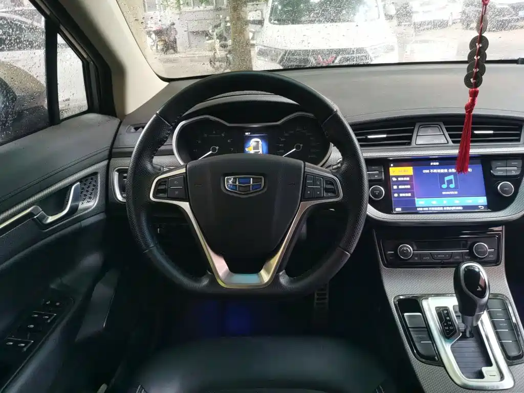 Geely Emgrand GS — миниатюра 3