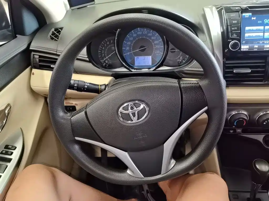 Toyota Yaris L — миниатюра 11