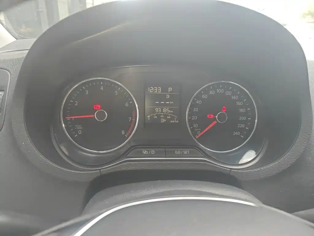 Volkswagen Polo — миниатюра 12