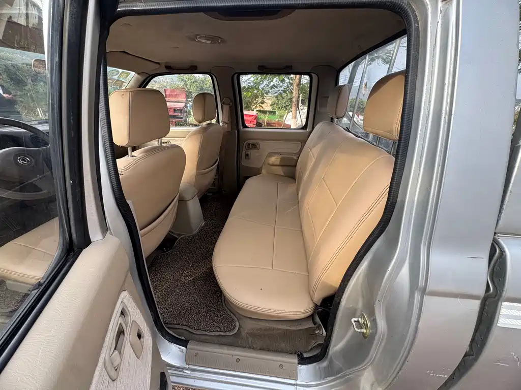 Dongfeng Rich — миниатюра 6