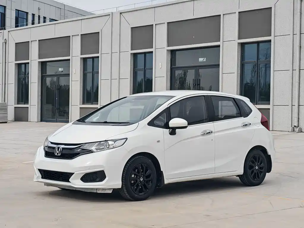 Купить Honda Fit