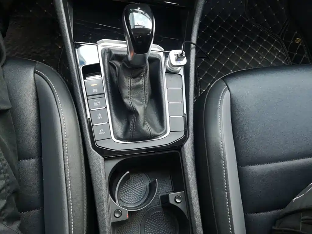 Volkswagen Sagitar — миниатюра 14
