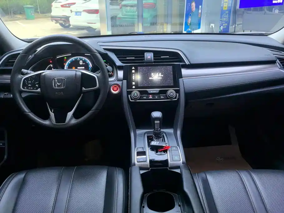 Honda Civic — миниатюра 12