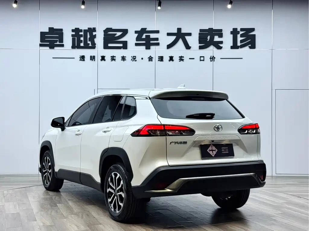 Toyota Frontlander 2023 2.0L CVT Luxury