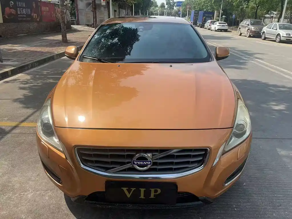 Volvo S60 (Import) — миниатюра 2