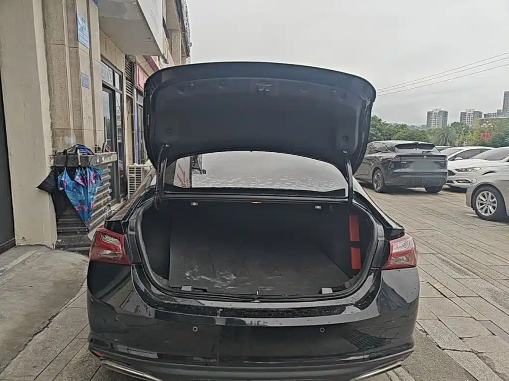 Chevrolet Malibu XL — миниатюра 19