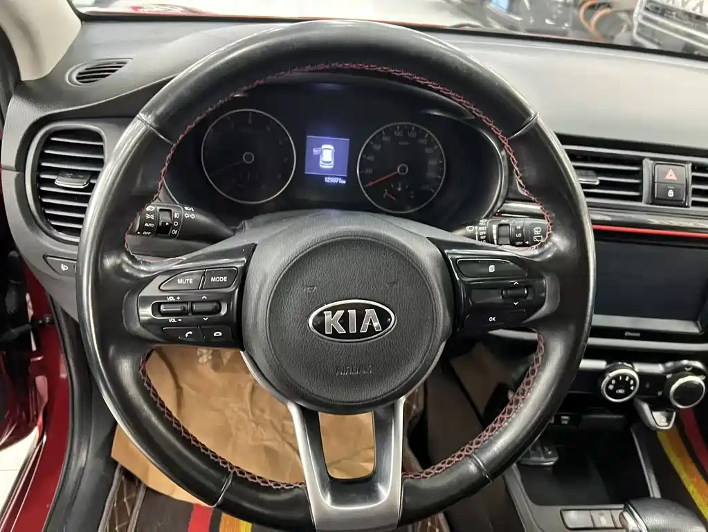 Kia KX Cross — миниатюра 16