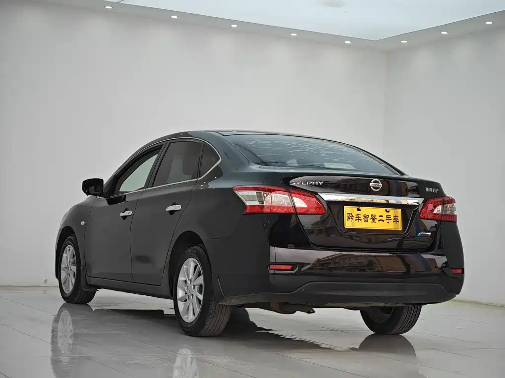 Nissan Sylphy 2012 1.6XE CVT Comfort