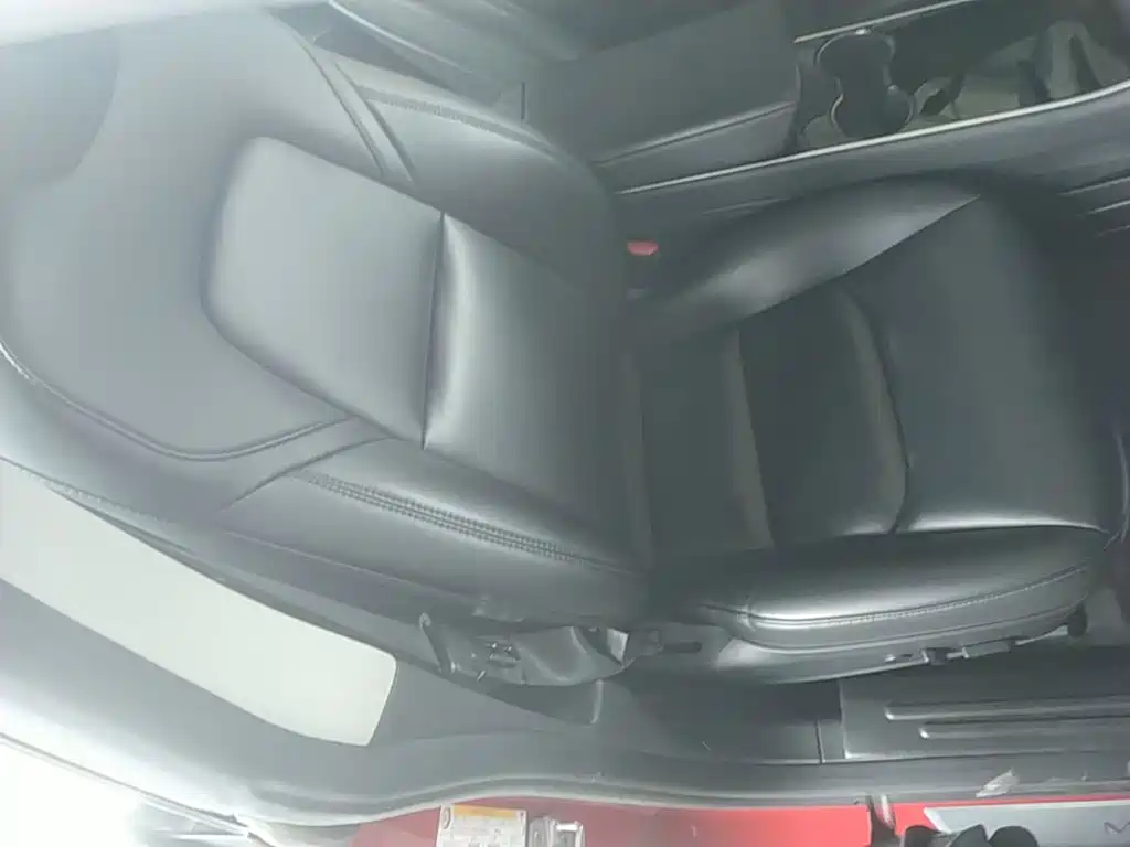 Tesla Model 3 — миниатюра 25