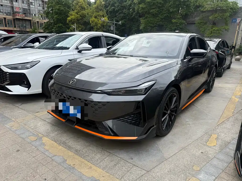 Changan UNI-V 2024