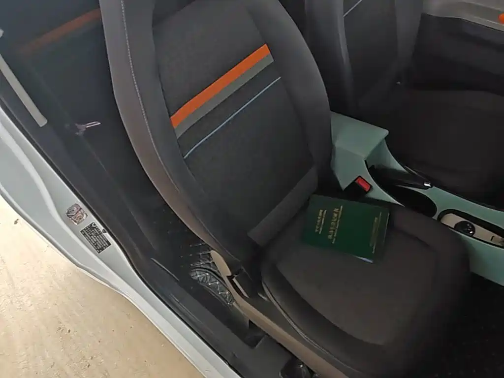 Wuling MINIEV — миниатюра 25