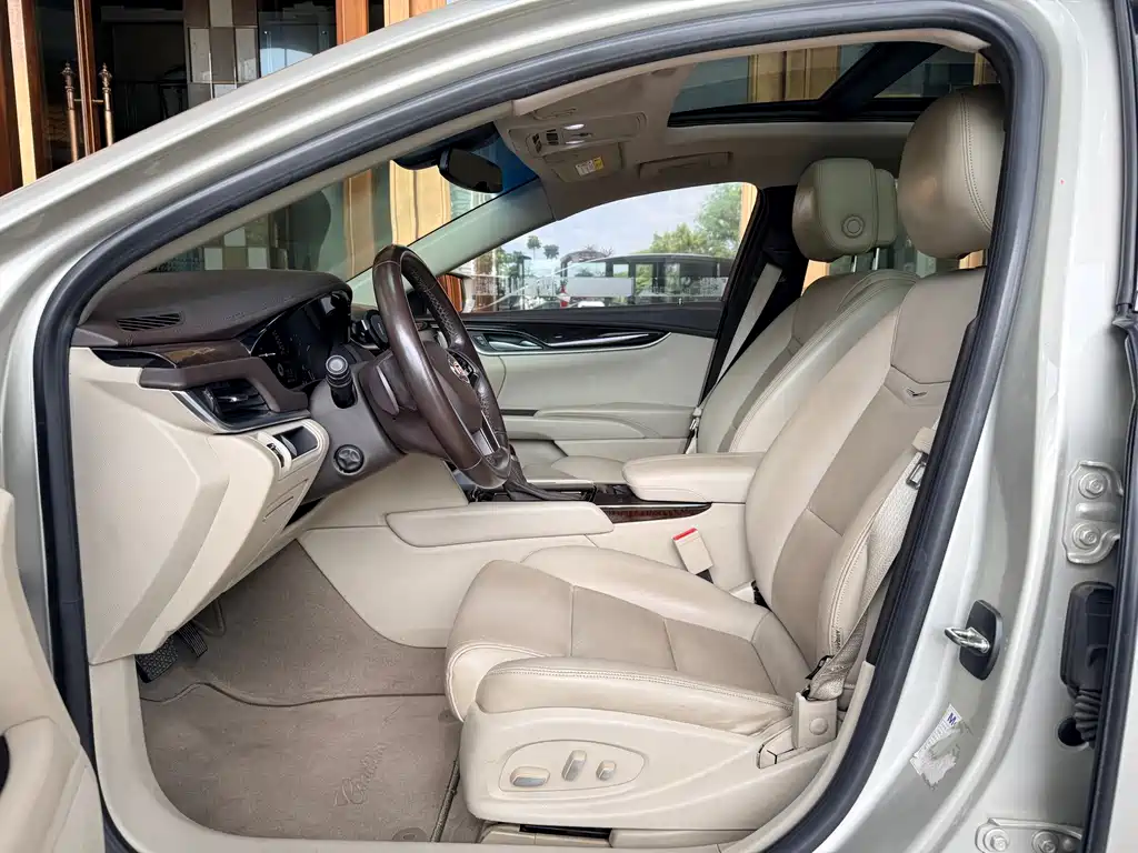 Cadillac XTS — миниатюра 9