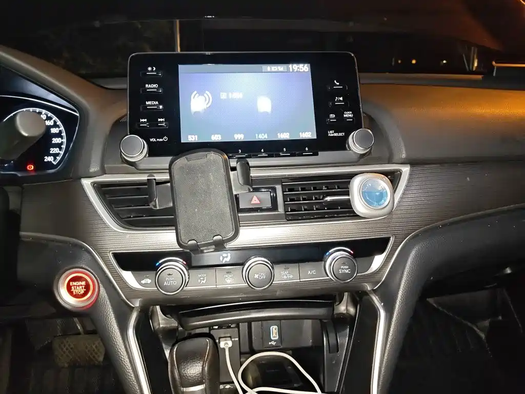 Honda Accord — миниатюра 15