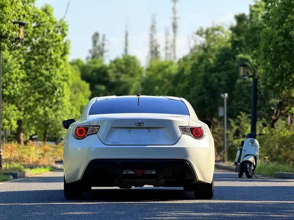 Toyota 86 — миниатюра 5