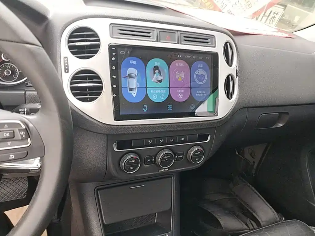 Volkswagen Tiguan — миниатюра 13
