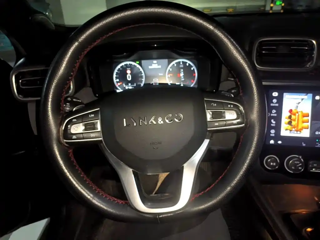Lynk & Co 03 — миниатюра 11