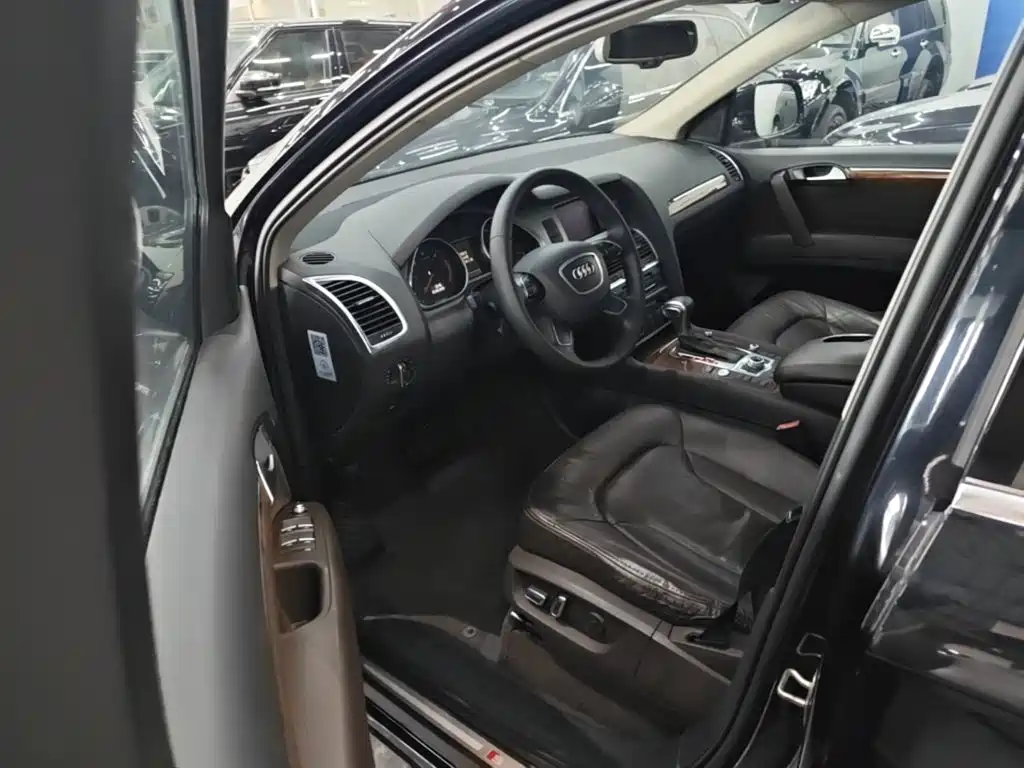 Audi Q7 — миниатюра 16