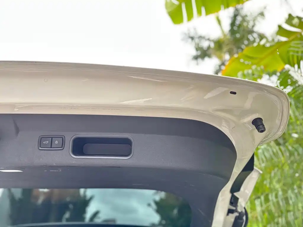 Li Auto Li ONE — миниатюра 20