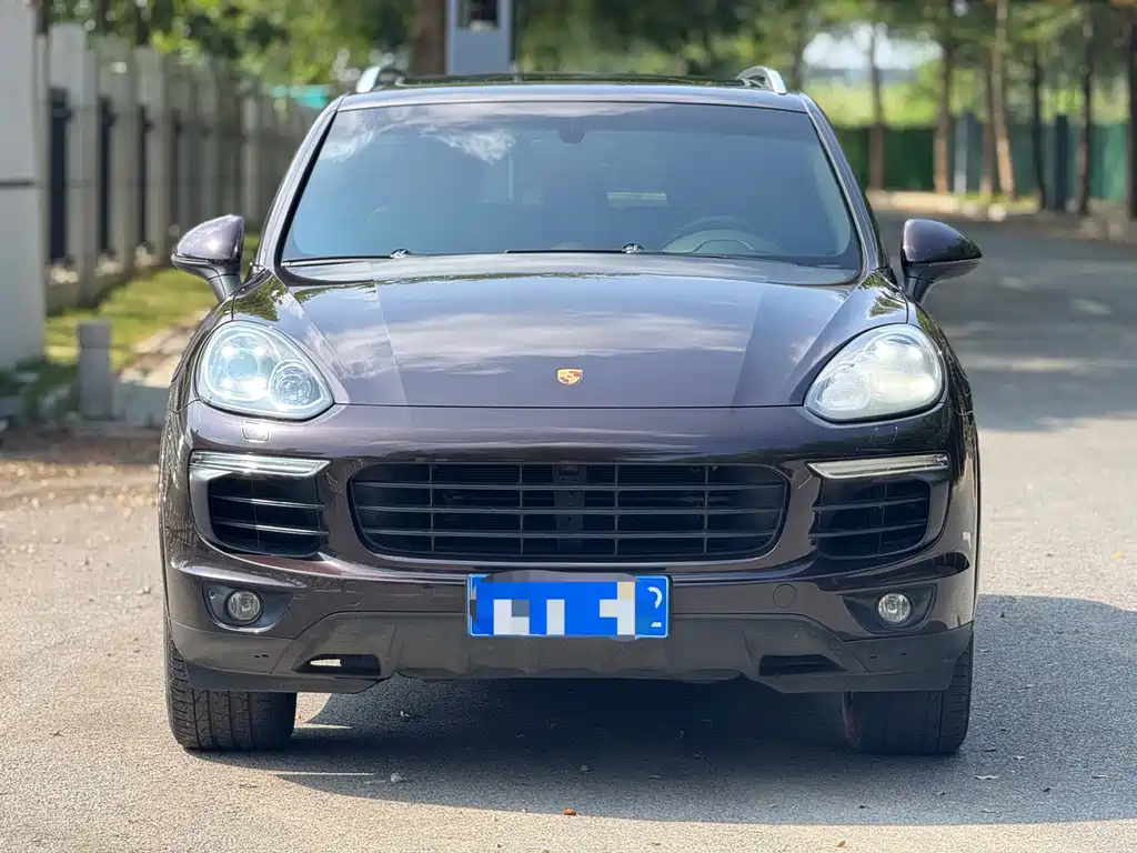 Porsche Cayenne — миниатюра 2