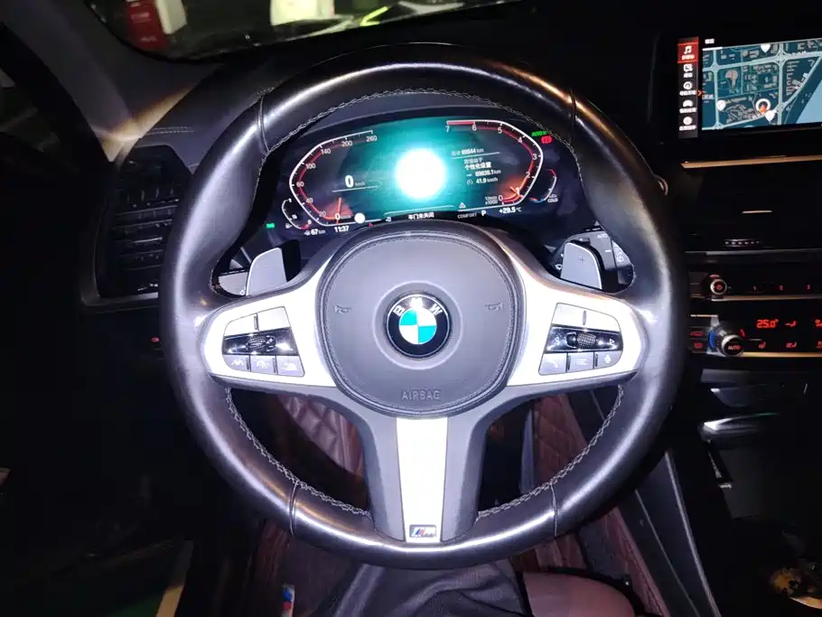 BMW X3 — миниатюра 15