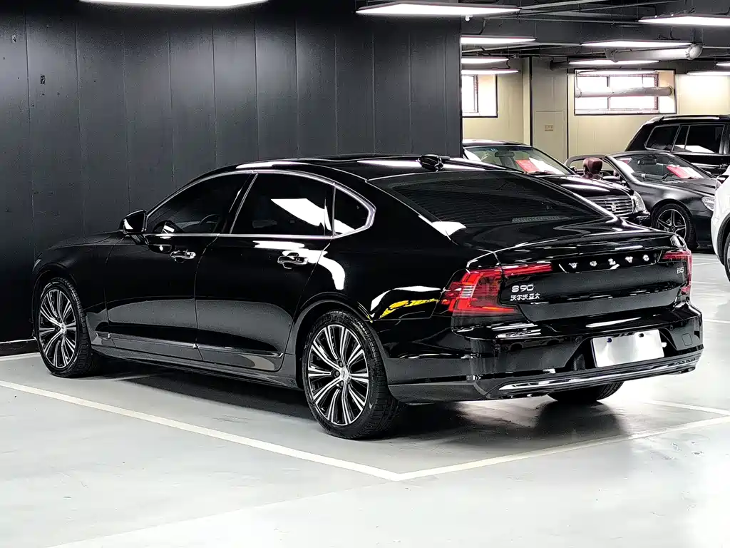 Volvo S90 — миниатюра 22
