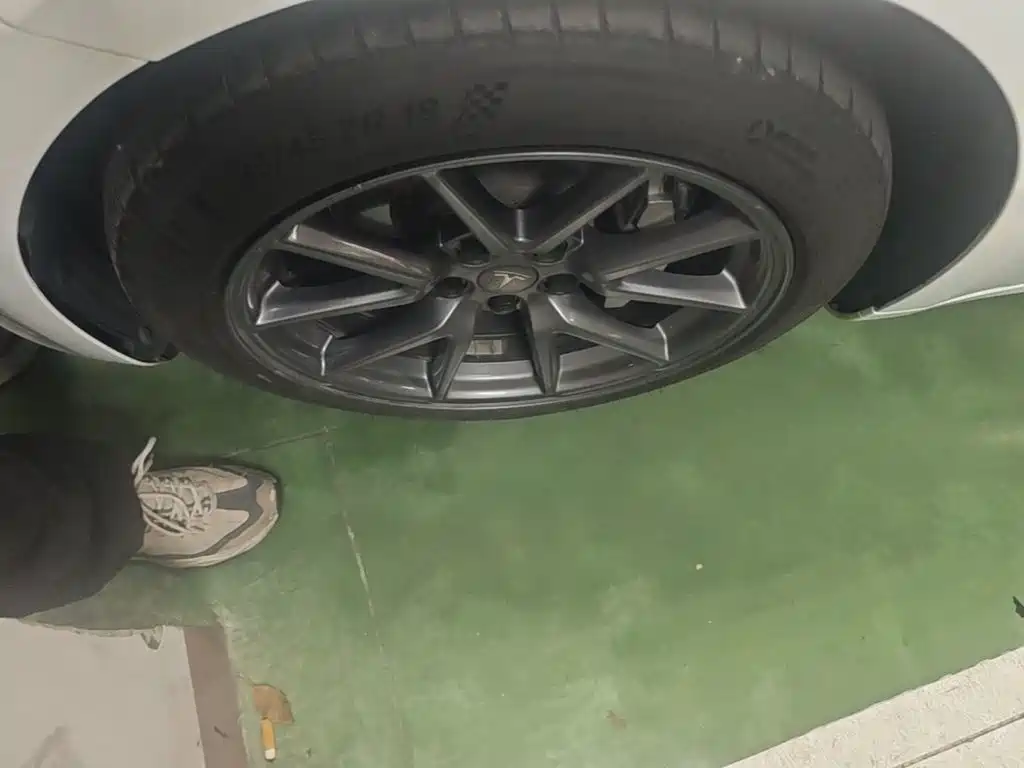 Tesla Model 3 — миниатюра 23