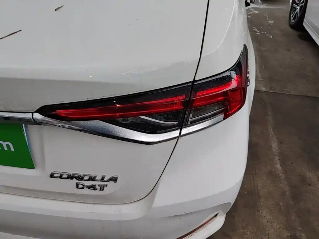 Toyota Corolla — миниатюра 8