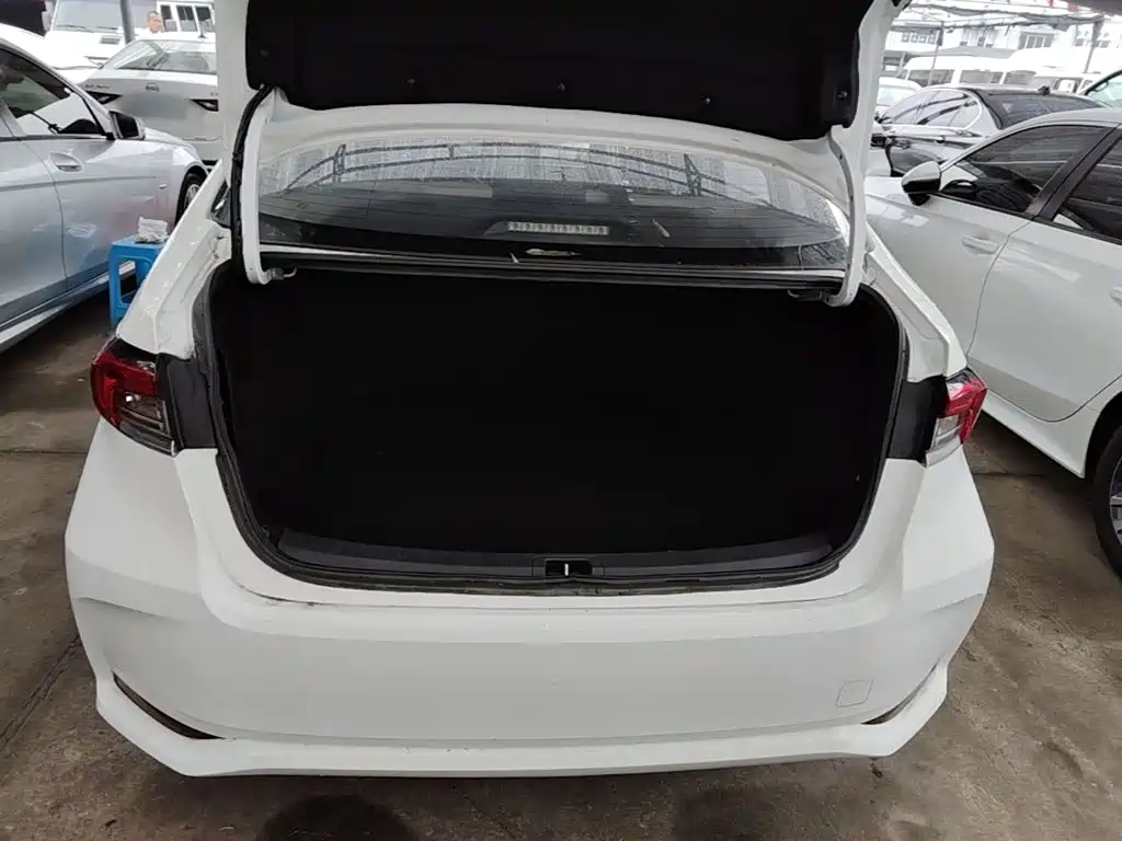Toyota Corolla — миниатюра 19