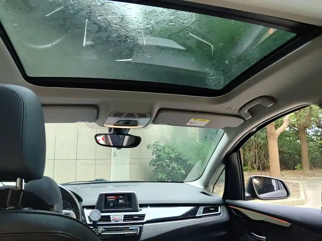 BMW 2 Series Gran Tourer — миниатюра 18