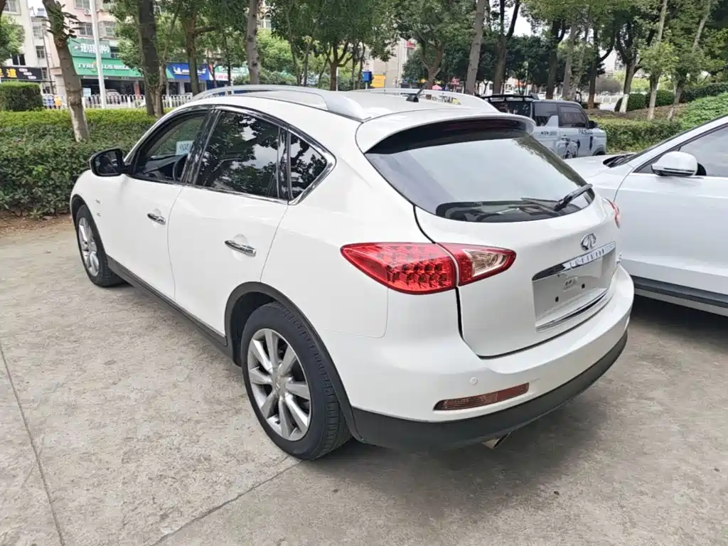 Infiniti QX50 (Import) — миниатюра 5