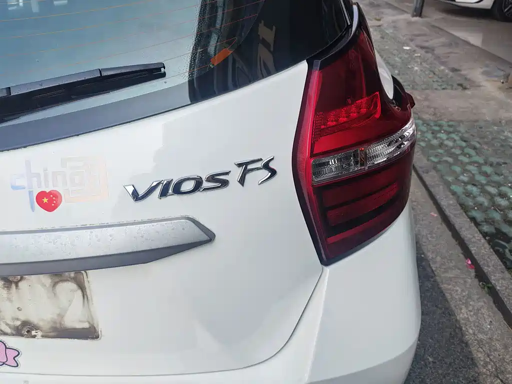 Toyota Vios FS — миниатюра 10