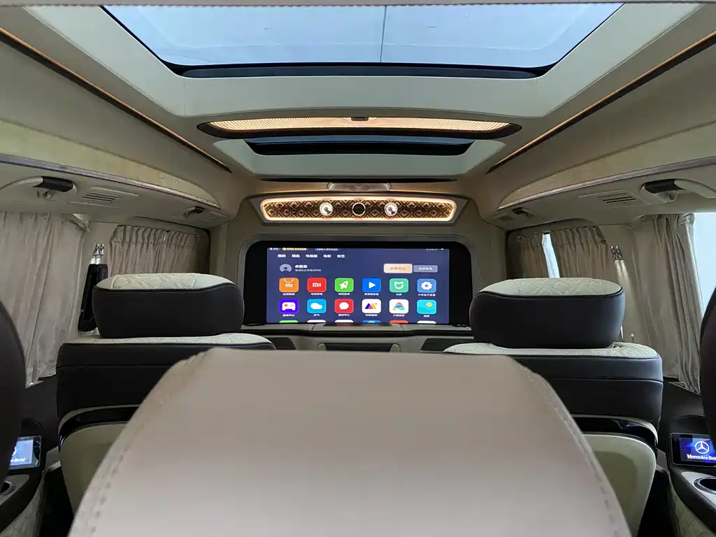 Mercedes-Benz V-Class — миниатюра 8
