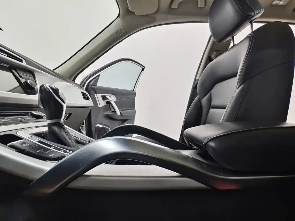 Geely Boyue — миниатюра 12