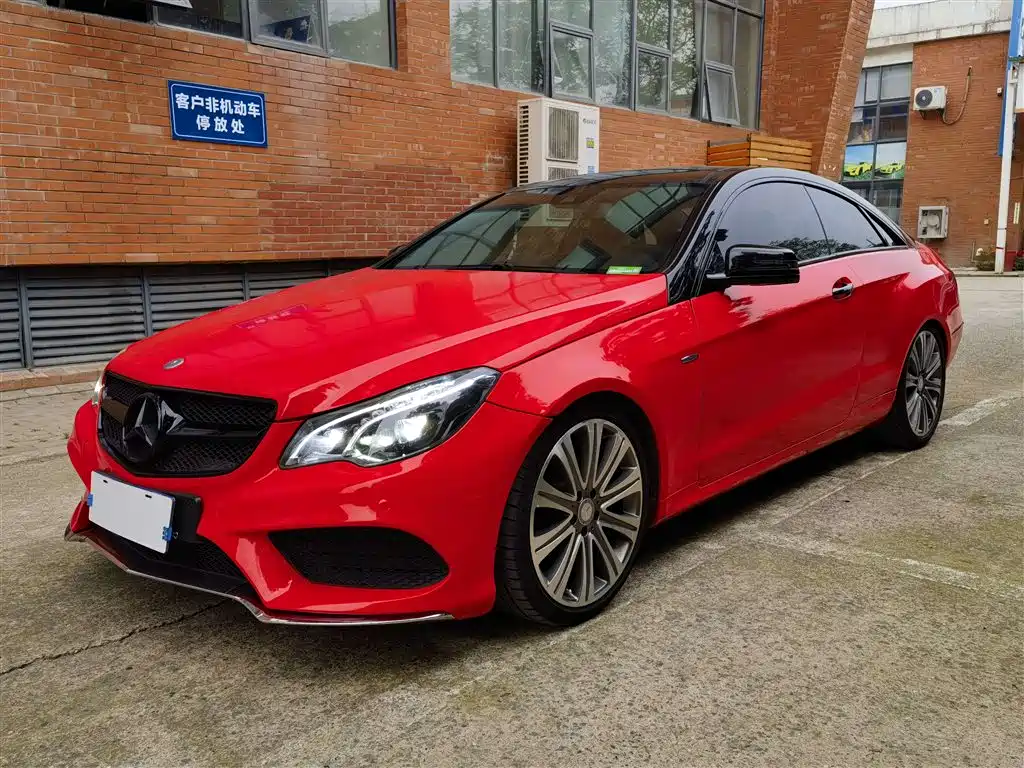 Mercedes-Benz E-Class (Import) 2010