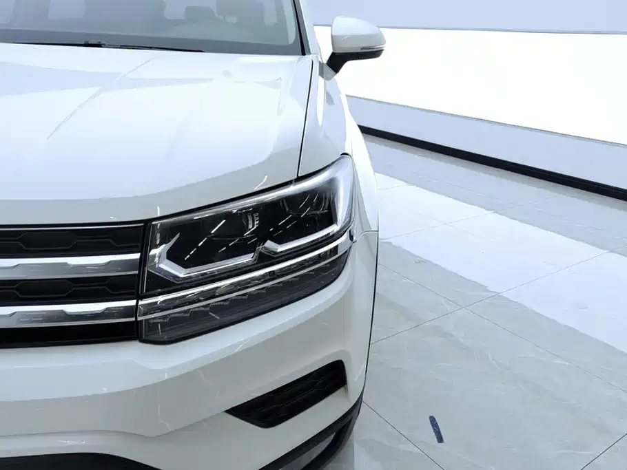 Volkswagen Tharu — миниатюра 5