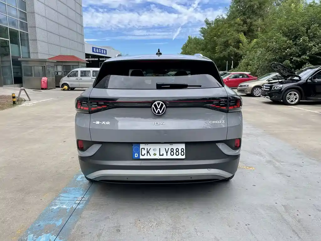 Volkswagen ID.4 Crozz — миниатюра 4