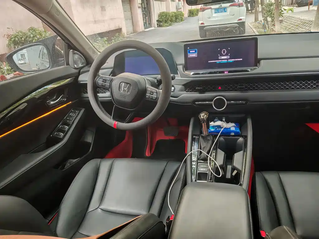Honda Accord — миниатюра 9