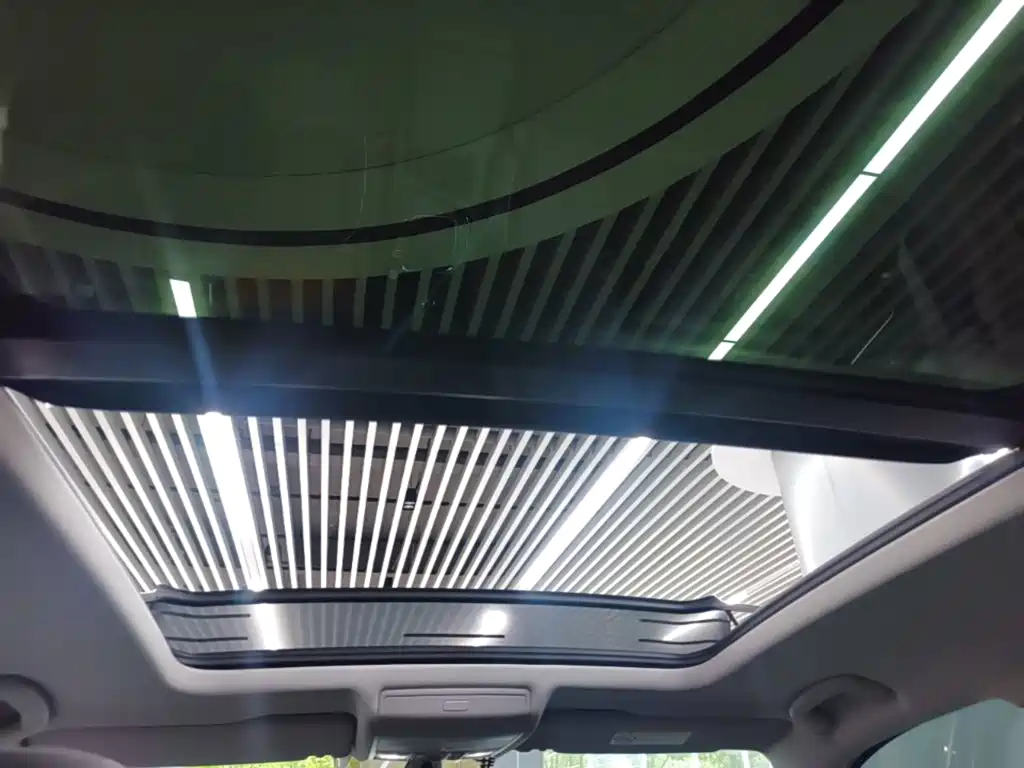 Volkswagen Tiguan L — миниатюра 18