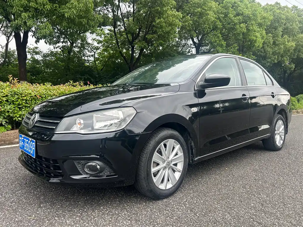 Купить Volkswagen Jetta