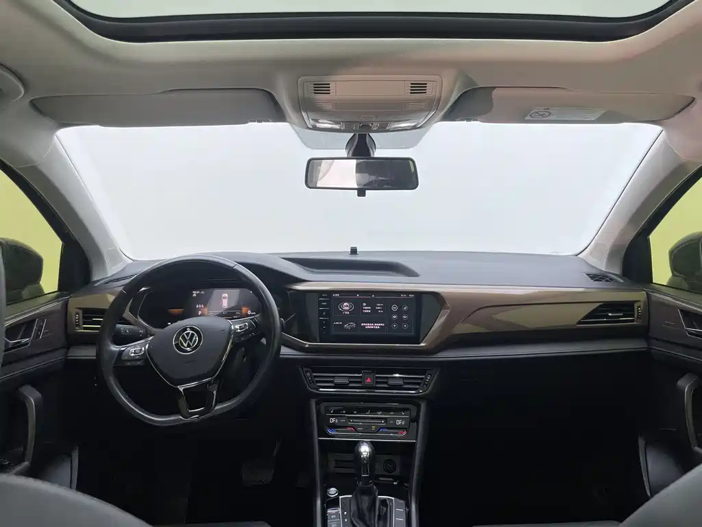 Volkswagen Tharu — миниатюра 11